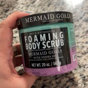 Foaming Body Scrub